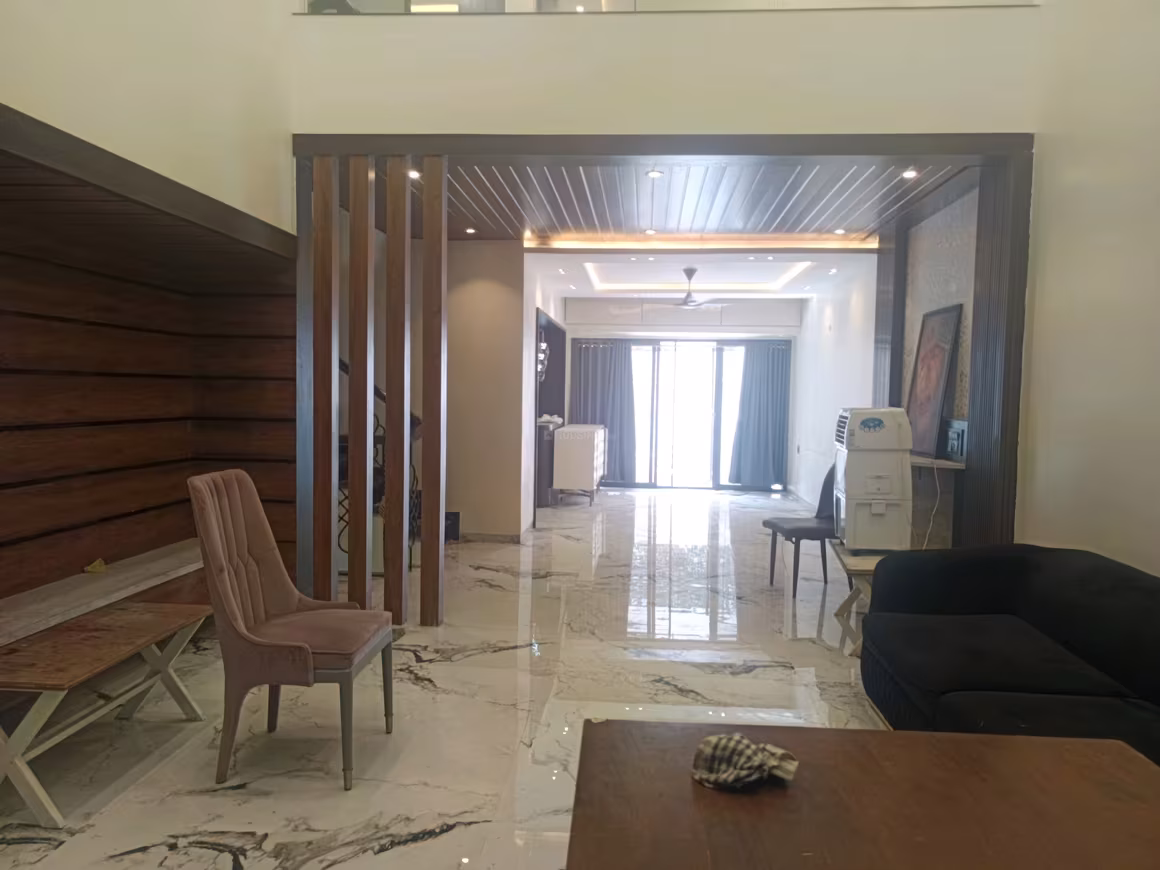 5 BHK Independent House